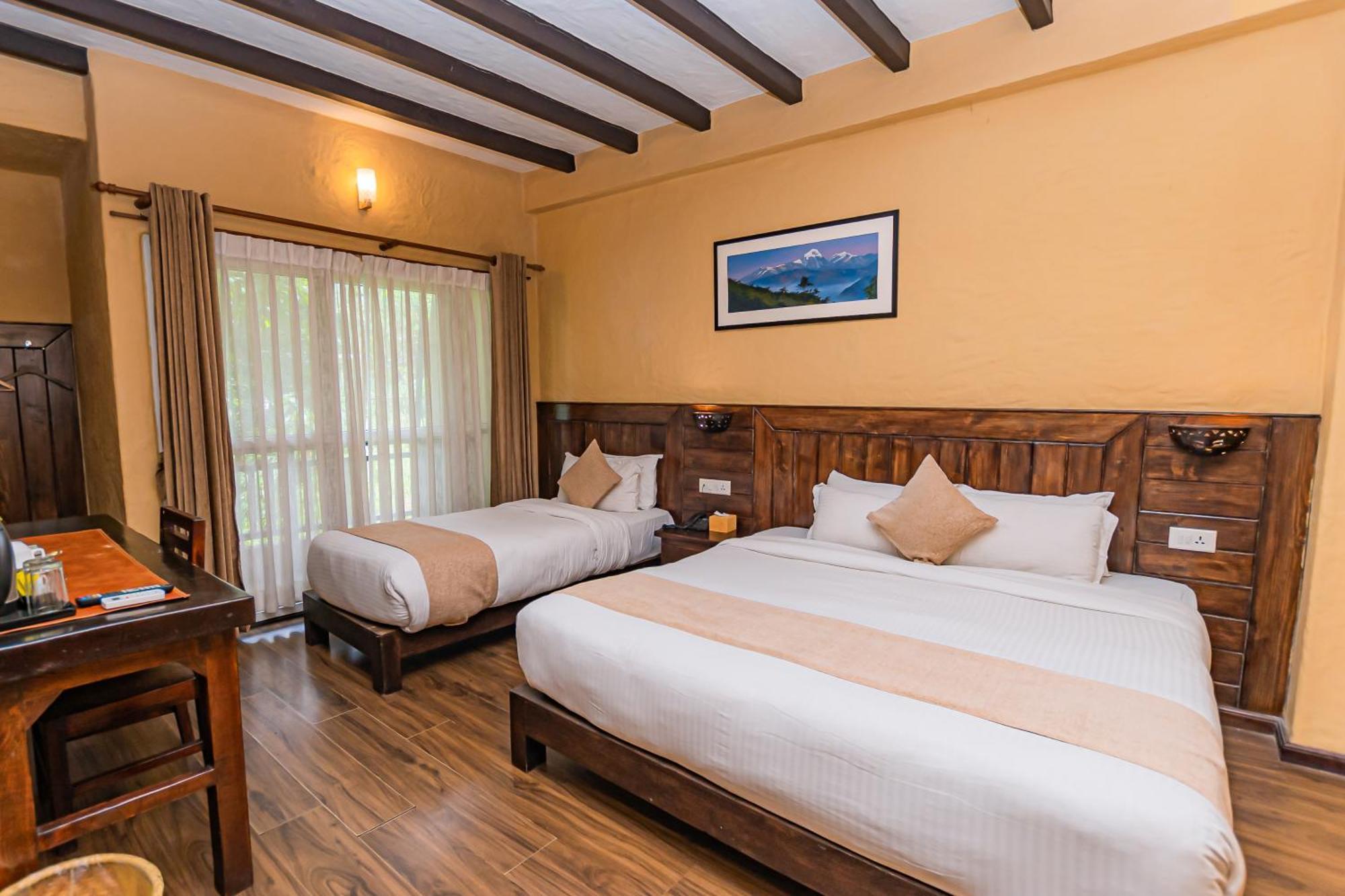 Pokhara Boutique Hotel Bagian luar foto