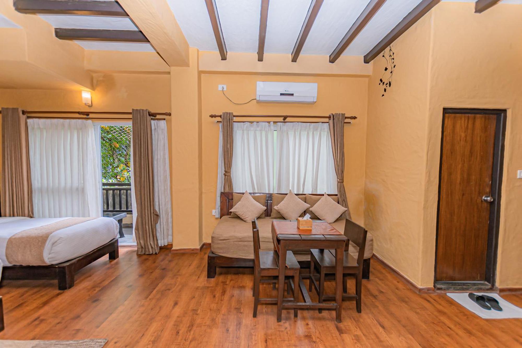 Pokhara Boutique Hotel Bagian luar foto