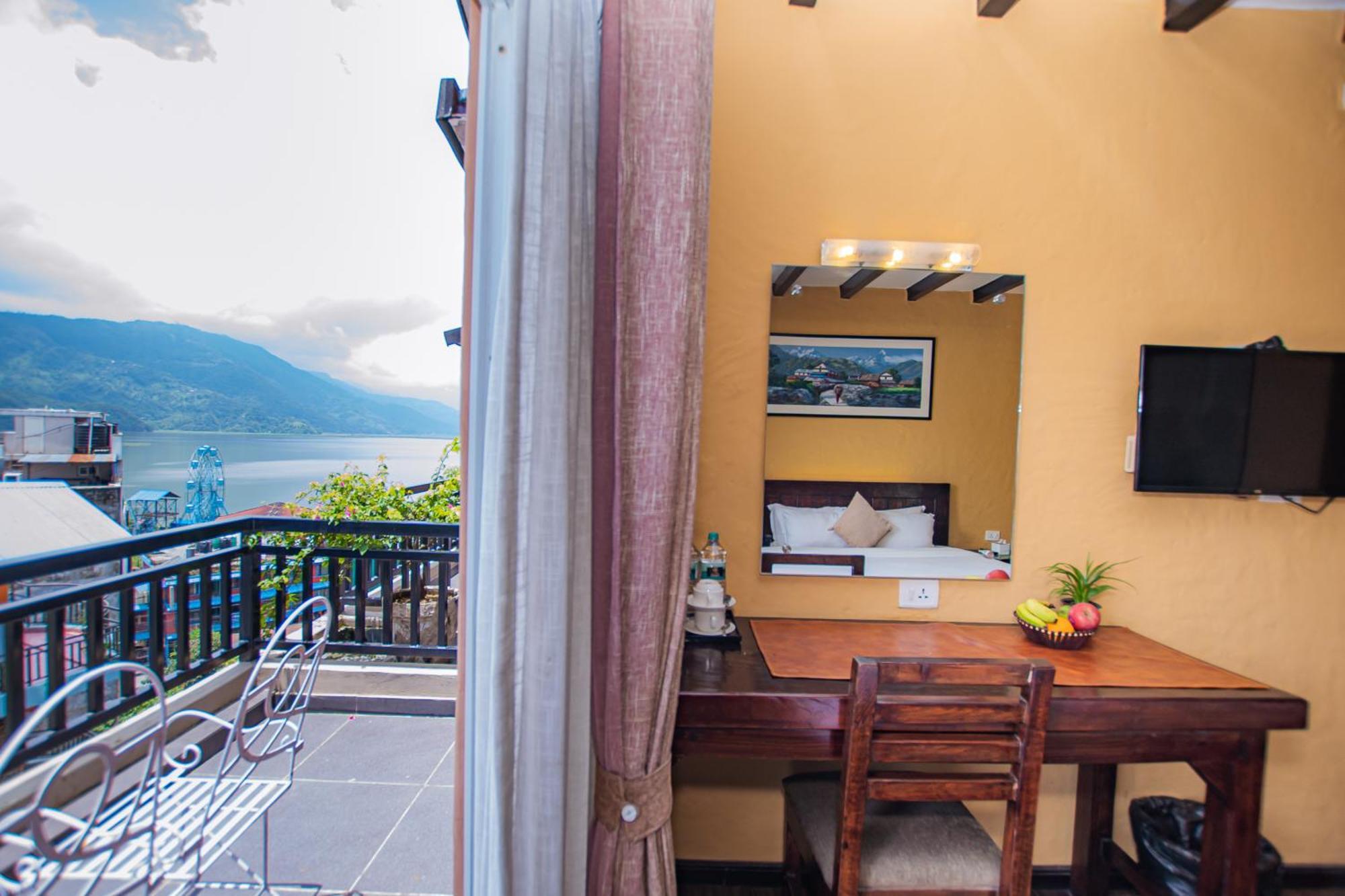 Pokhara Boutique Hotel Bagian luar foto
