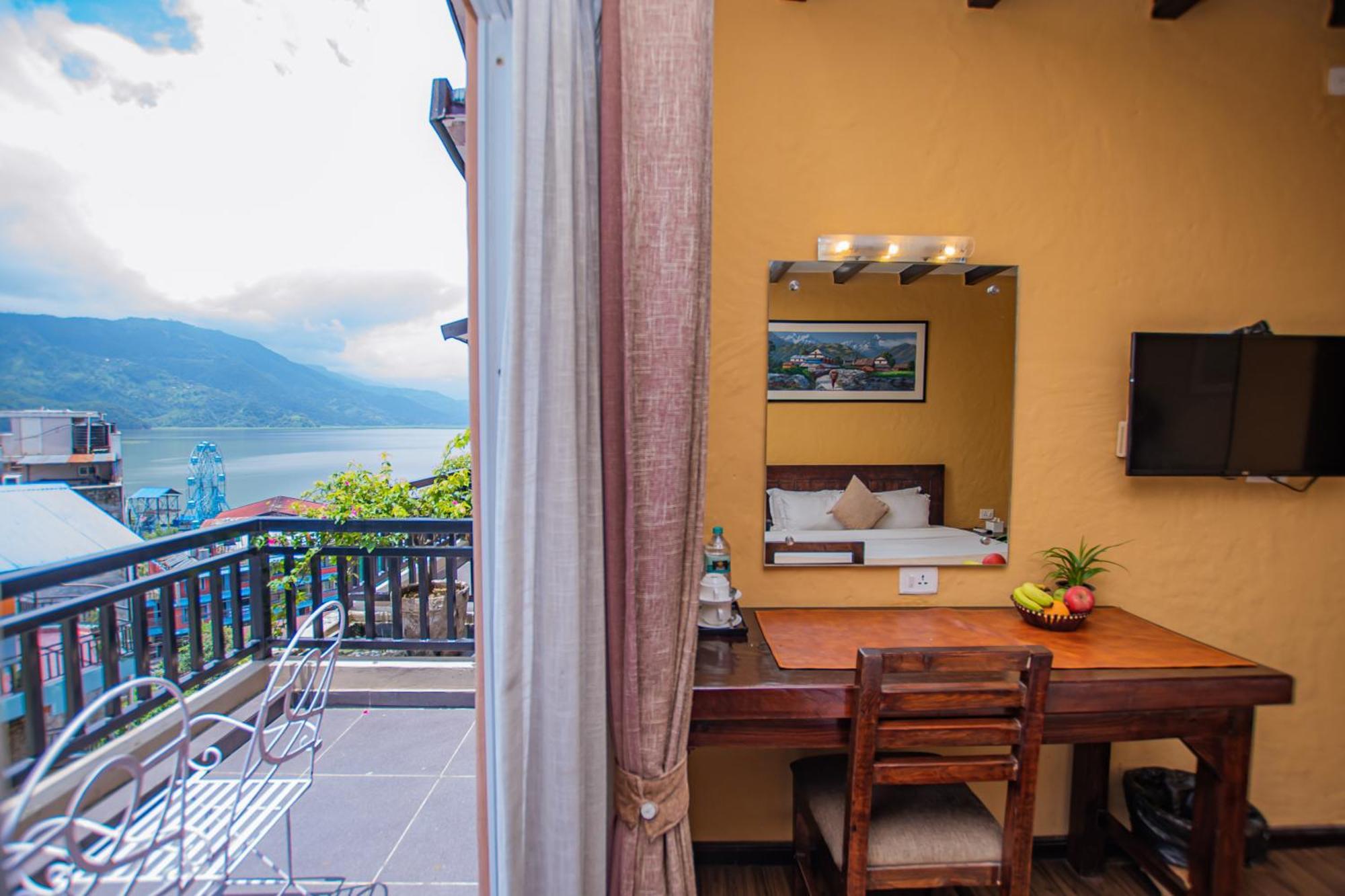 Pokhara Boutique Hotel Bagian luar foto
