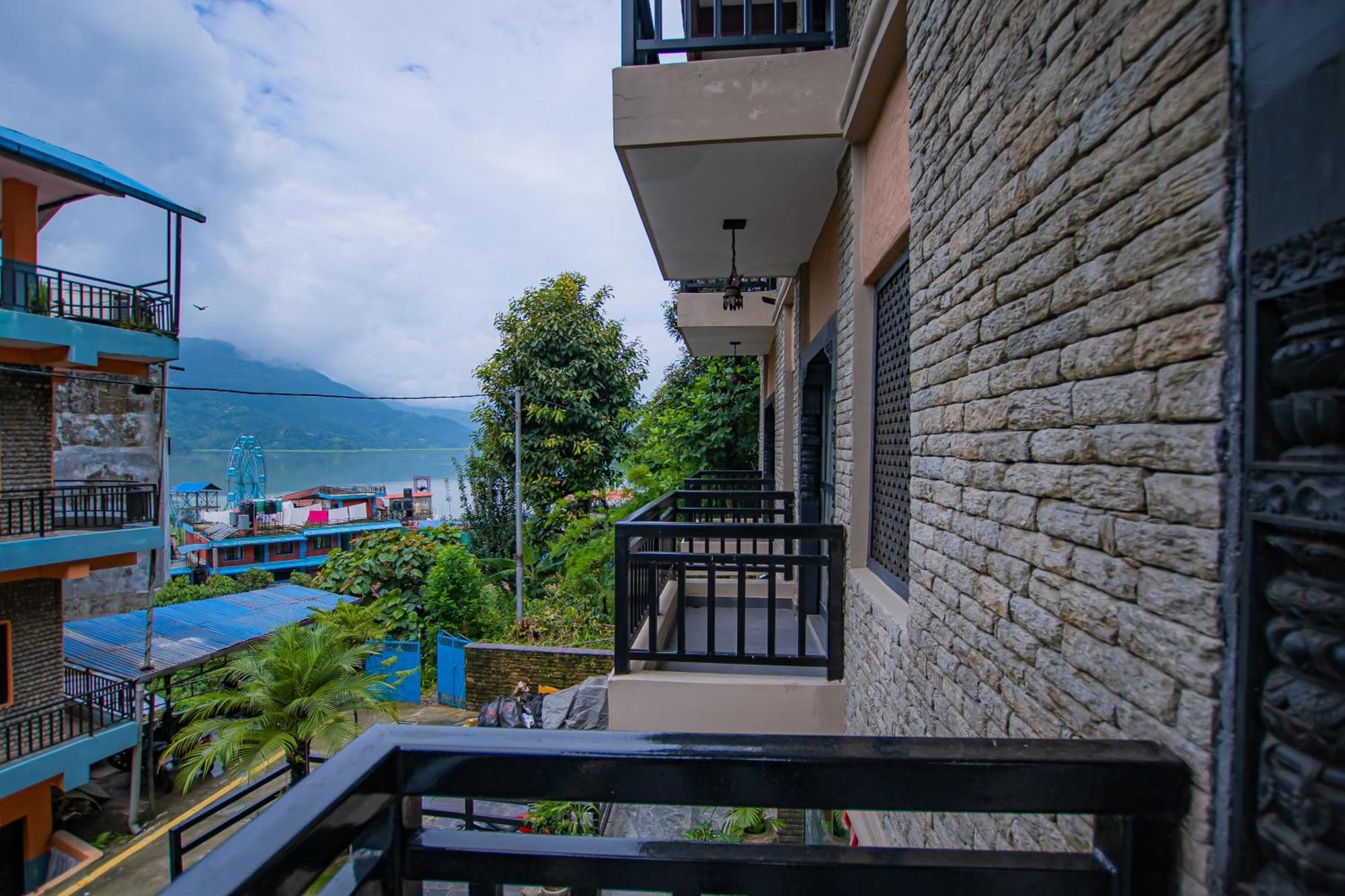 Pokhara Boutique Hotel Bagian luar foto
